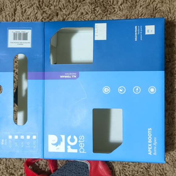 Dog winter boots size medium - Picture 2 of 4